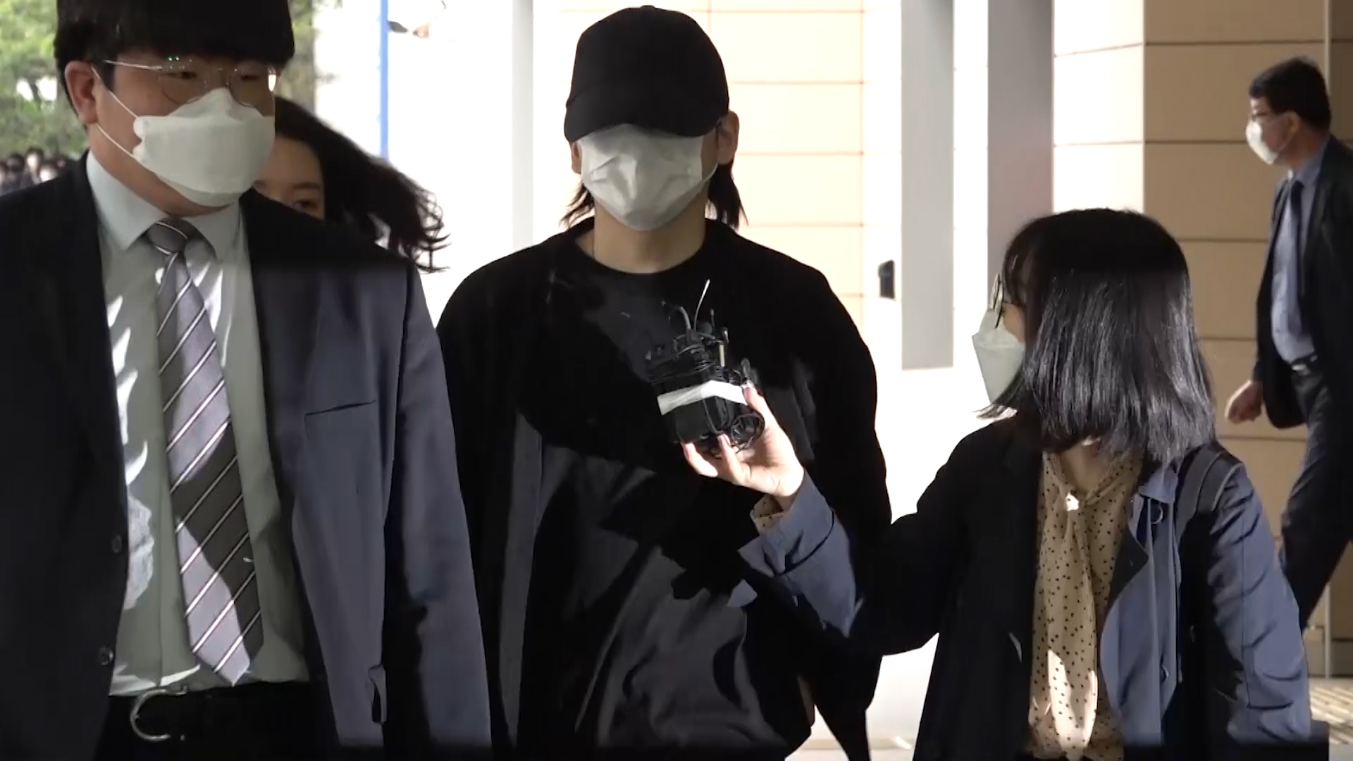 래퍼 장용준, 무면허 상태로 운전 중 접촉사고…