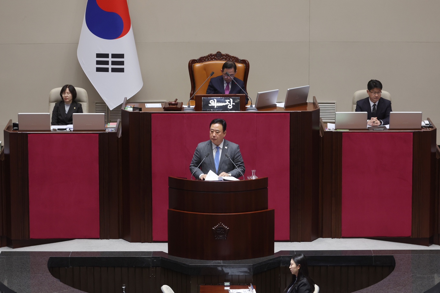 어기구 의원, 경제분야 대정부질문 … “탄핵이 곧 경제”