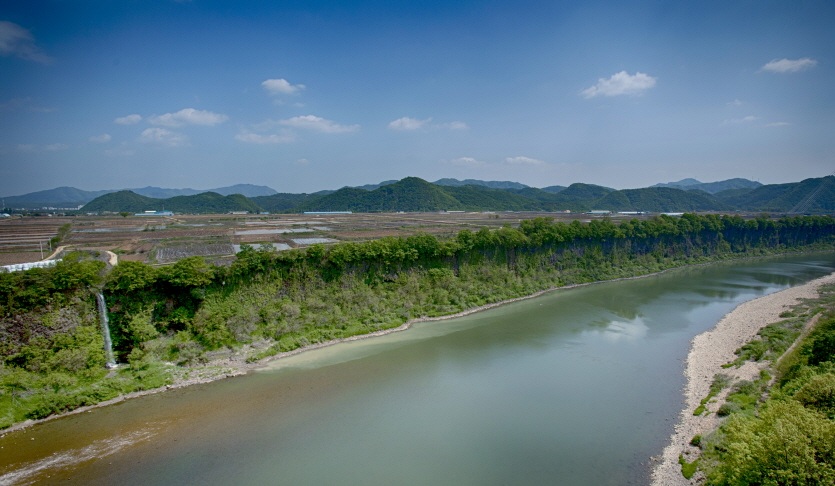 DMZ 따라 걷는 평화누리길…경기도, 월별 추천 코스 소개