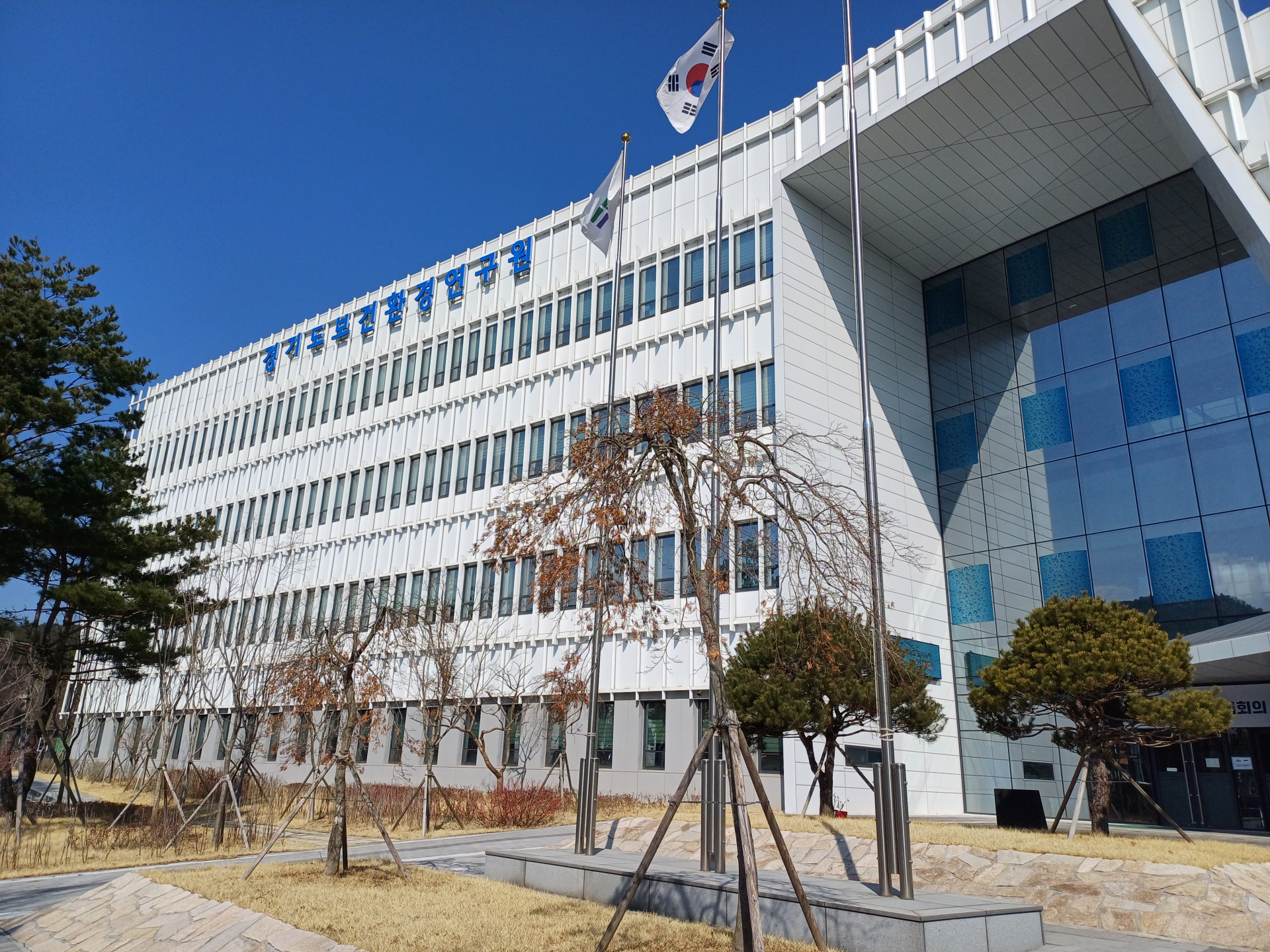 경기도보건환경연구원, 커피전문점 등 식용얼음 93건 검사…99% 적합