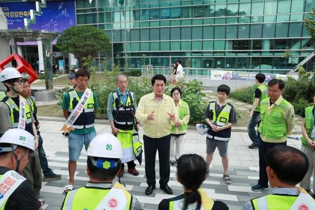 관악구, “강풍에 흔들리는 간판까지 선제 대응”… 옥외광고물 재난 대응체계 강화